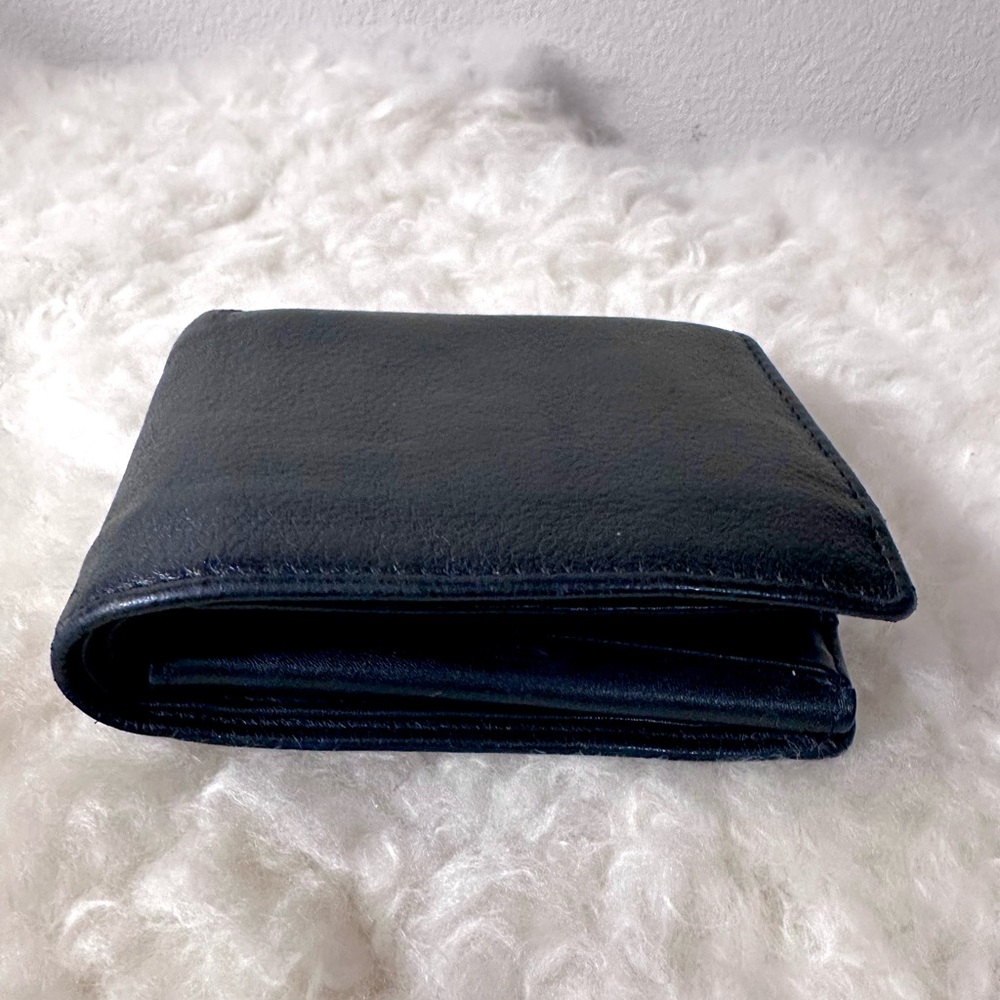 Red ili New York Black Leather Wallet